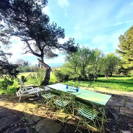 Casa de Férias Mazet Du Chateau Joyeux De Violet