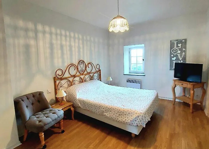 Mazet Du Chateau Joyeux De Violet Σπίτι διακοπών